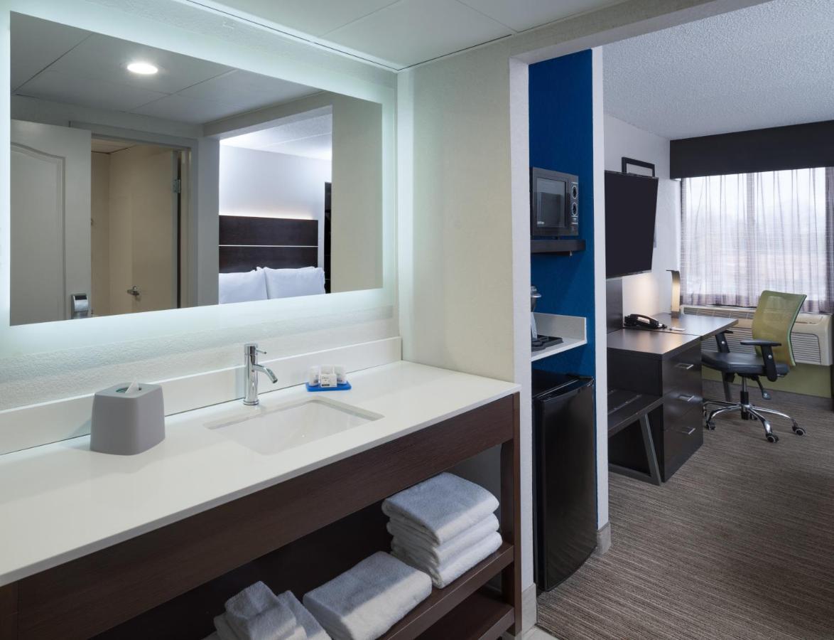 Holiday Inn Express Rochester - Greece By Ihg Extérieur photo